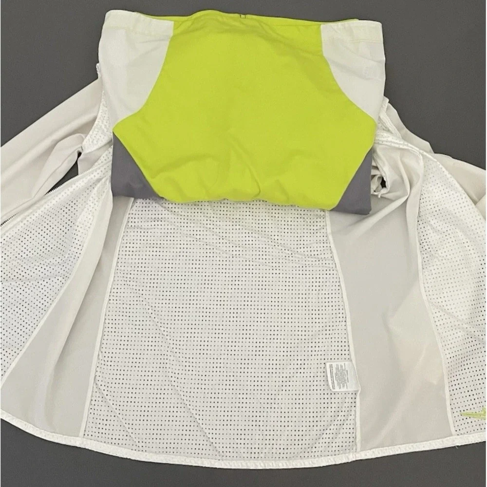 Nike womens medium